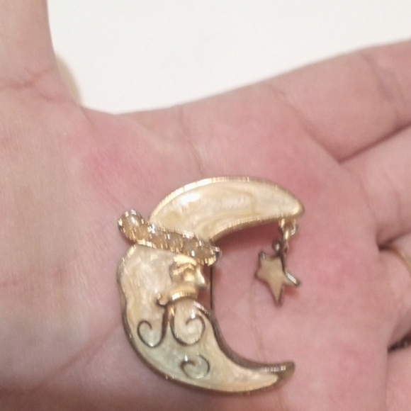 Crescent Moon Brooch With Dangling Star Enameled Vintage Man In The Moon - Picture 4 of 5